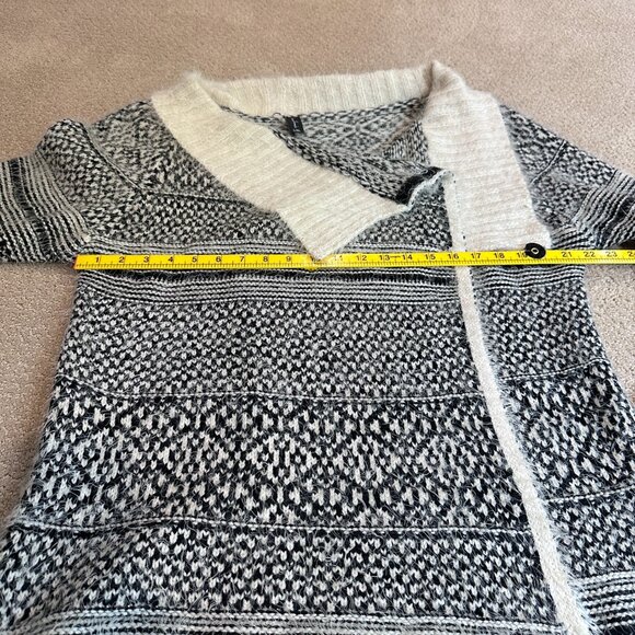 Sacred Threads Cardigan Sweater Boho Open Fuzzy L/XL Geometric Print Black White - Picture 4 of 11